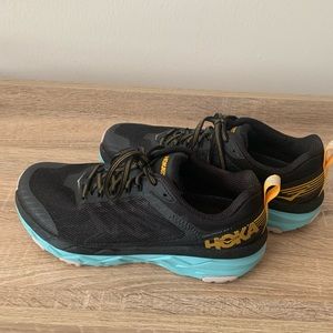 HOKA Challenger ATR 5 Trail Shoe in Black